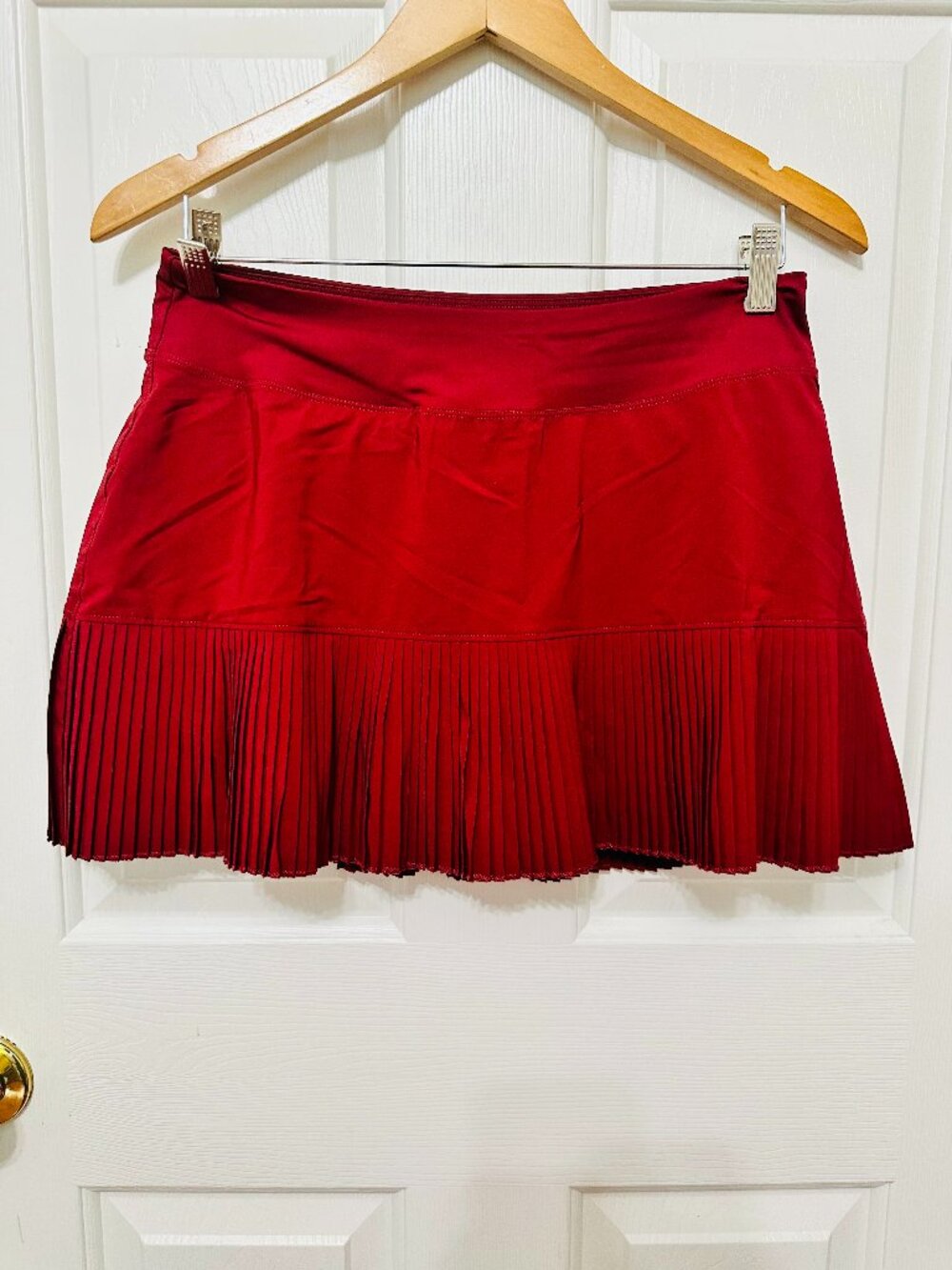 MONDETTA CABERNET BURGUNDY DROP WAIST PLEATED GOLF TENNIS SPORTY SKORT MEDIUM